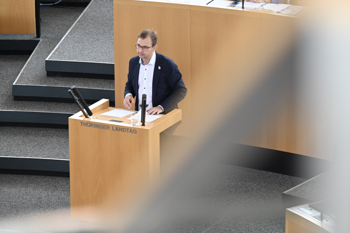 Erneut tätliche Angriffe im Wahlkampf. Denny Möller appelliert: „Demokratiefördergesetz muss kommen!“